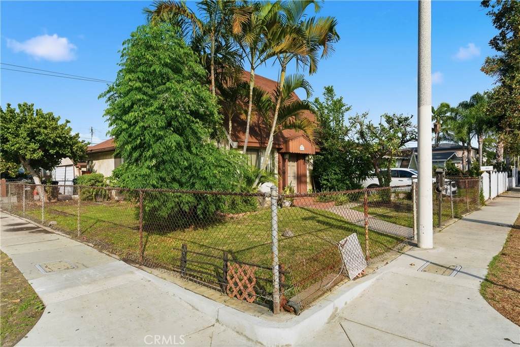 https://bt-photos.global.ssl.fastly.net/socal/orig_boomver_1_428100736-2.jpg