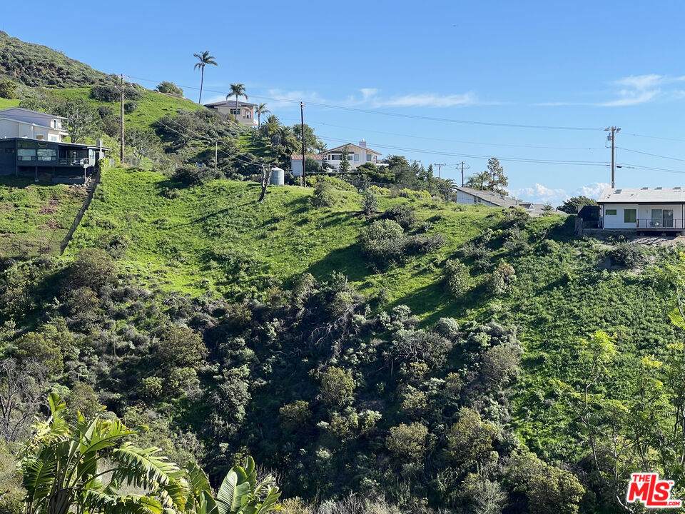 https://bt-photos.global.ssl.fastly.net/socal/orig_boomver_1_428118732-2.jpg
