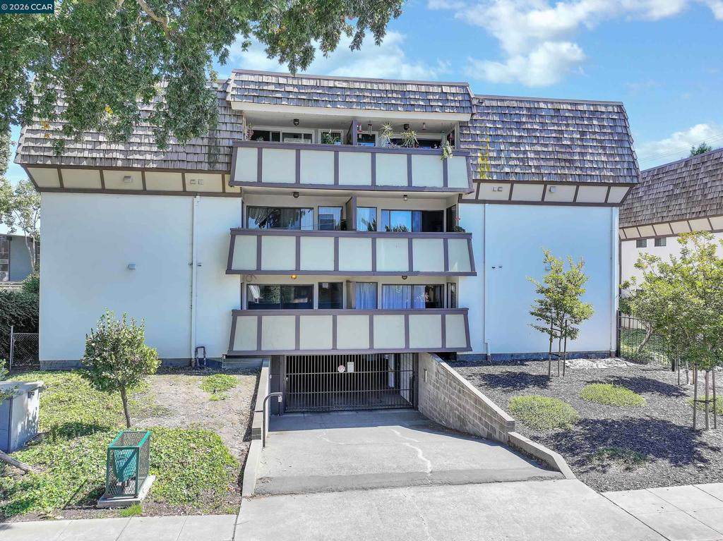 1550 Bancroft Ave - Photo 1