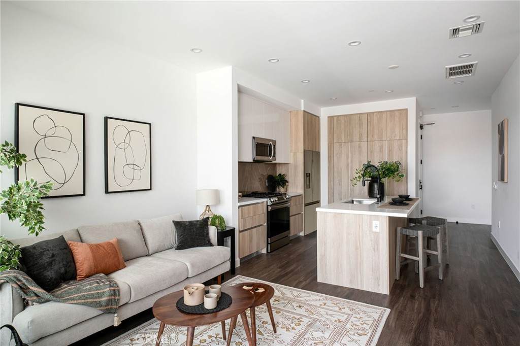 118 Astronaut Ellison S Onizuka Street - Photo 1