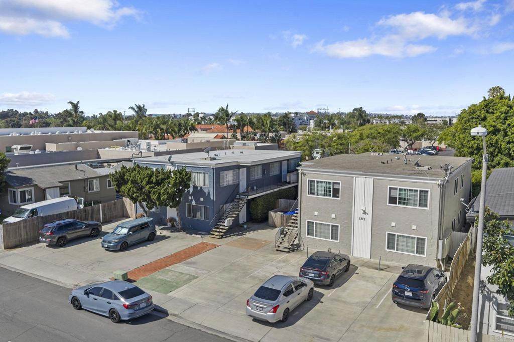 1212 Azusa Street - Photo 1