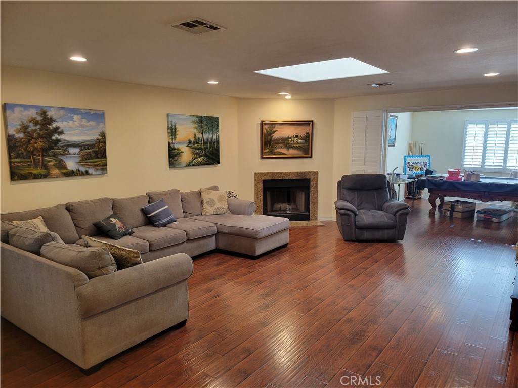 https://bt-photos.global.ssl.fastly.net/socal/orig_boomver_2_428203791-2.jpg