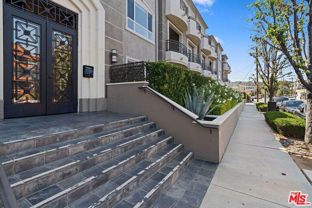 https://bt-photos.global.ssl.fastly.net/socal/orig_boomver_1_428347975-2.jpg