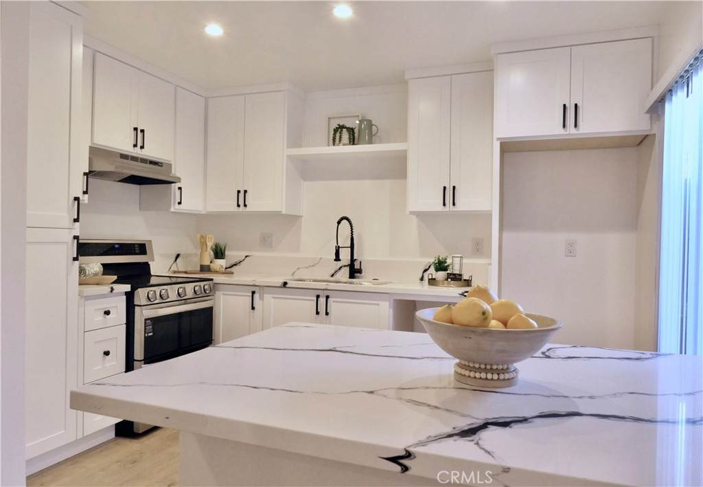 7300 Lennox - Photo 1