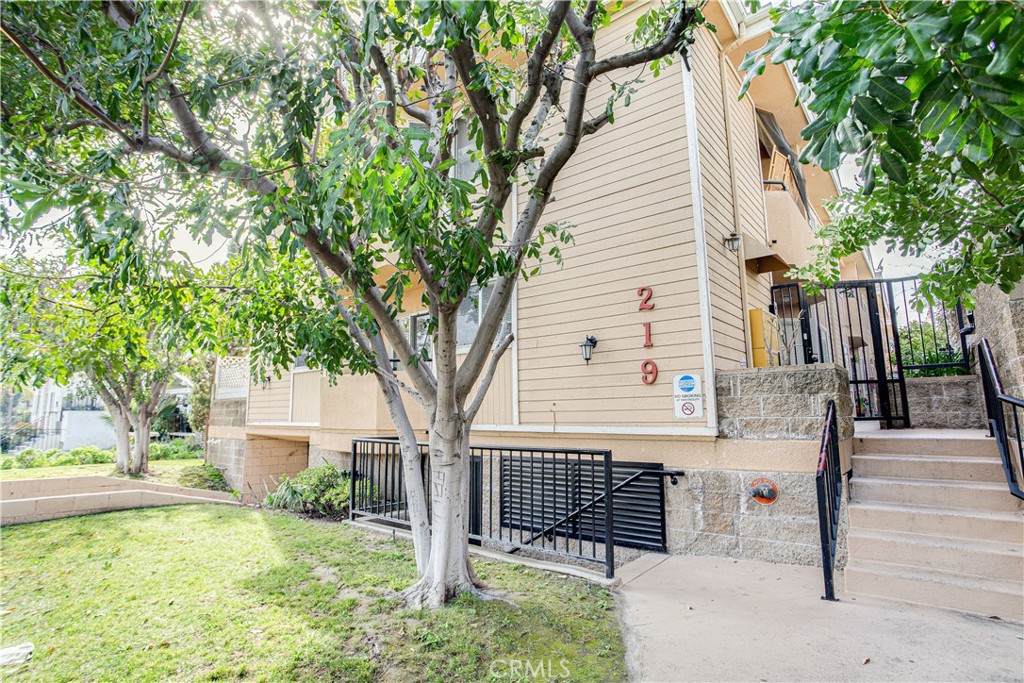 219 N Adams - Photo 1