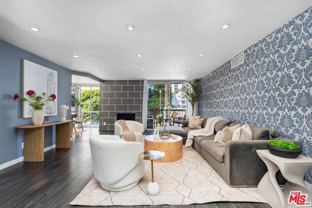 8530 Holloway Drive - Photo 1