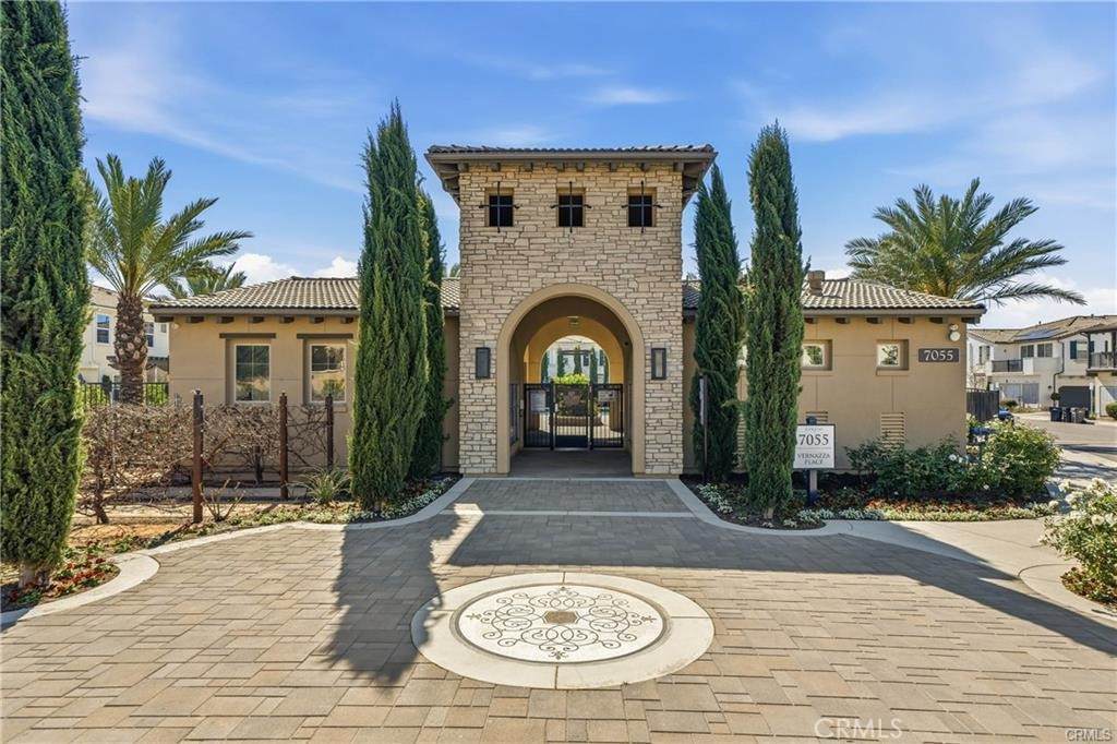 https://bt-photos.global.ssl.fastly.net/socal/orig_boomver_1_428401580-2.jpg