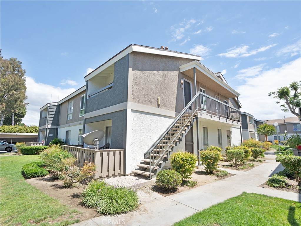 2819 Fairview - Photo 1