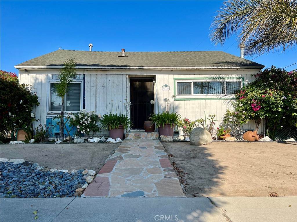 528 Ash Avenue - Photo 1