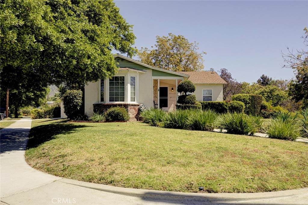905 Alma Street - Photo 1