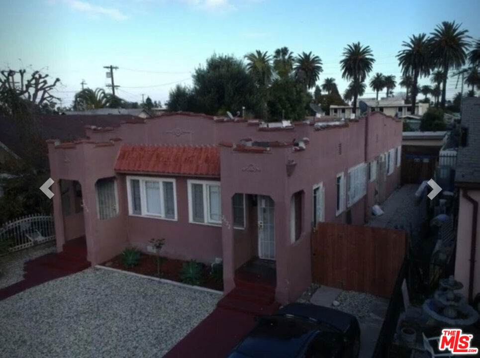 2620 Alsace Avenue - Photo 1
