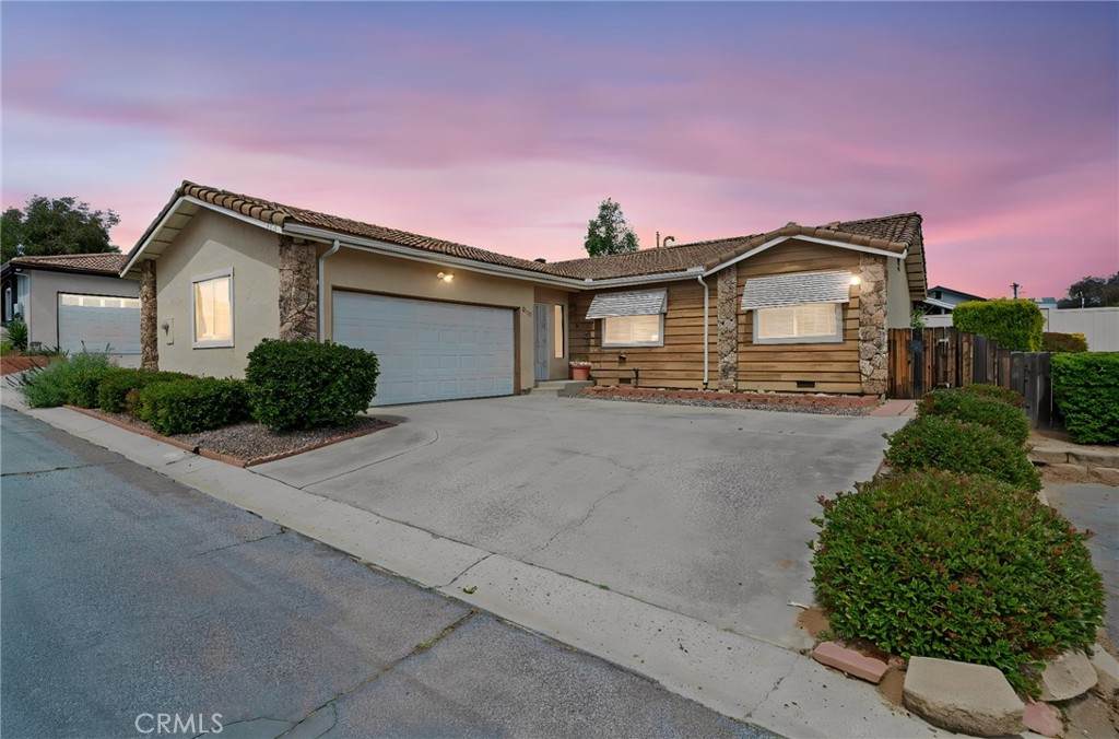 8537 Snow White Drive - Photo 1