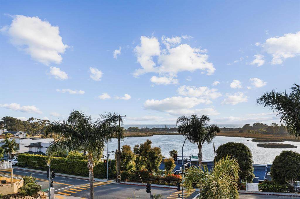 1128 Las Flores - Photo 1