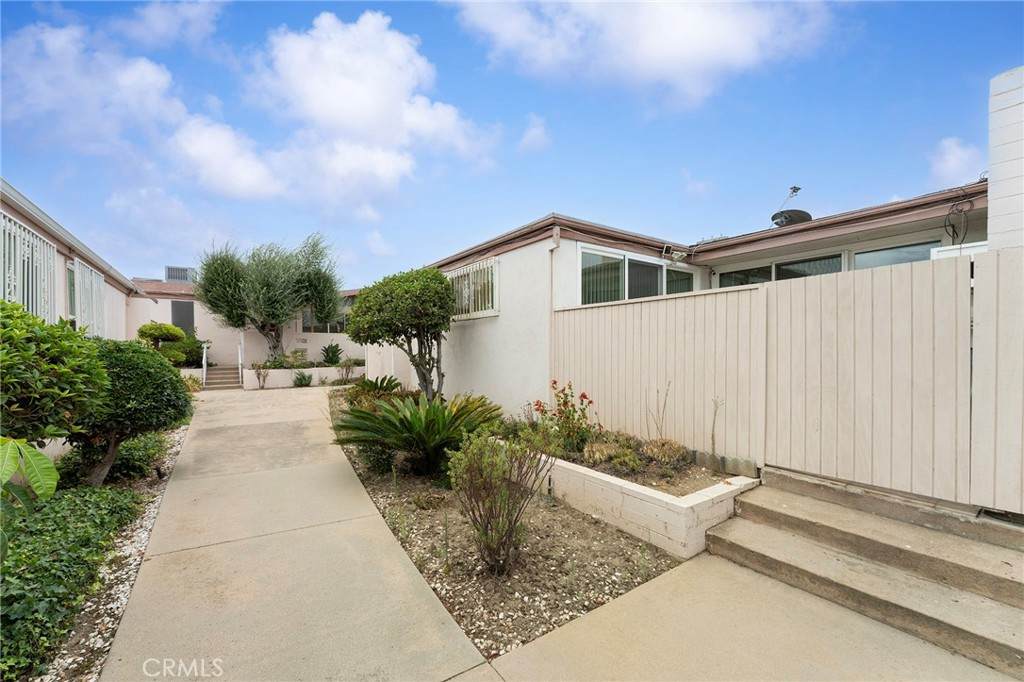 https://bt-photos.global.ssl.fastly.net/socal/orig_boomver_1_428533384-2.jpg