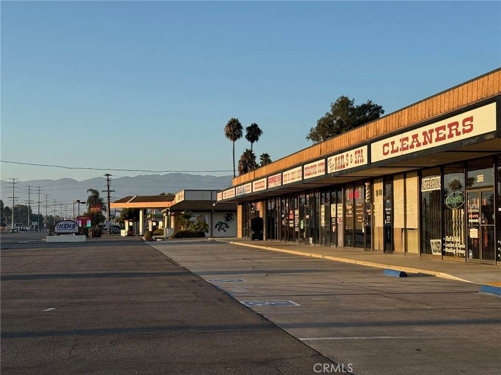 https://bt-photos.global.ssl.fastly.net/socal/orig_boomver_1_428533809-2.jpg