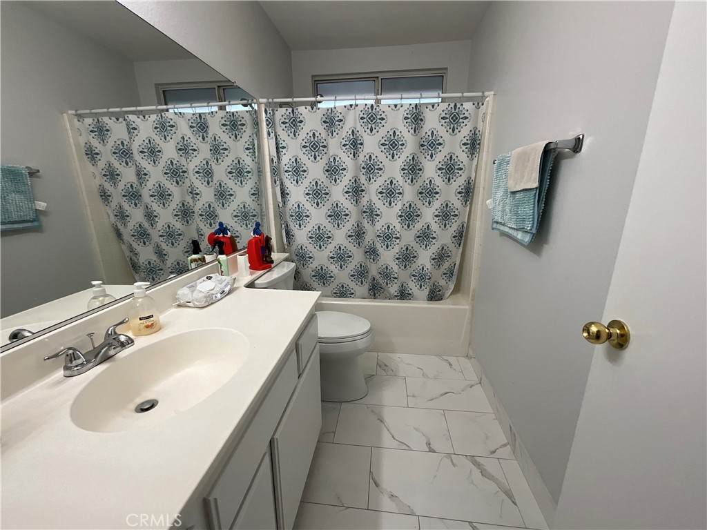 https://bt-photos.global.ssl.fastly.net/socal/orig_boomver_1_428560002-2.jpg