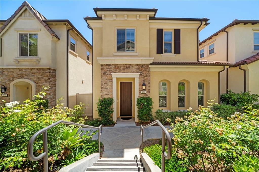 131 Primrose Drive - Photo 1