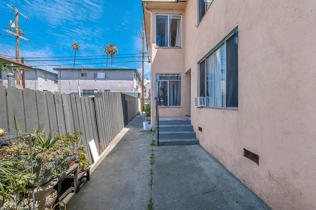 https://bt-photos.global.ssl.fastly.net/socal/orig_boomver_1_428647380-2.jpg