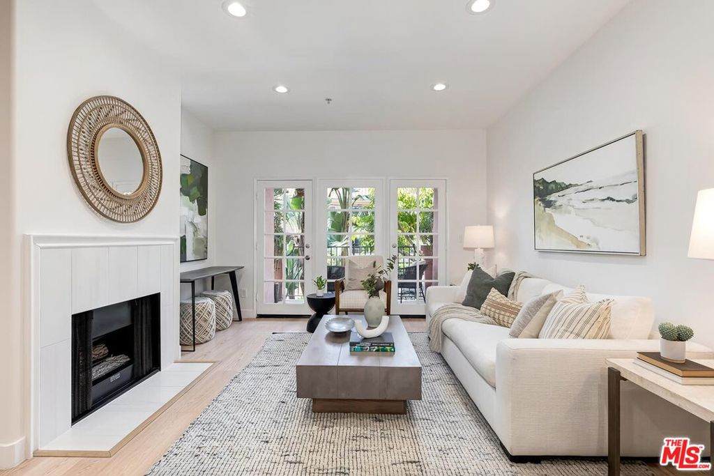 1522 Saltair Avenue - Photo 1