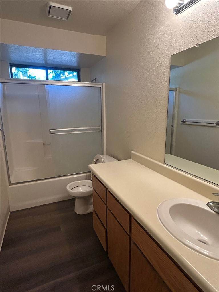 https://bt-photos.global.ssl.fastly.net/socal/orig_boomver_1_428693000-2.jpg