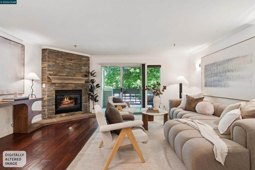 2530 Oak Rd - Photo 1