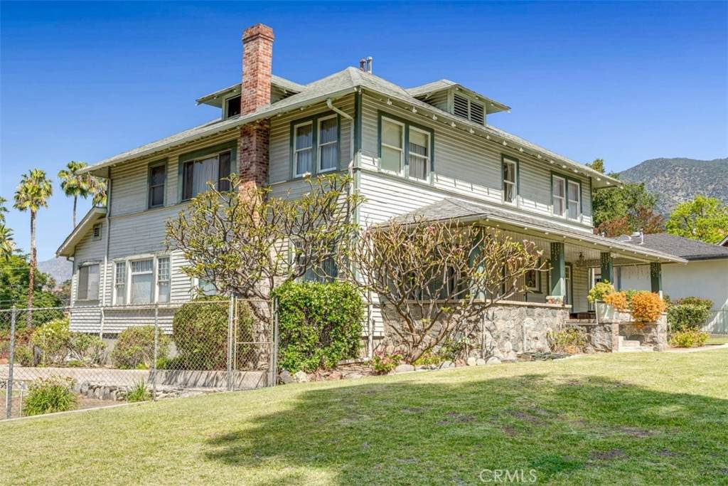 425 Canyon - Photo 1