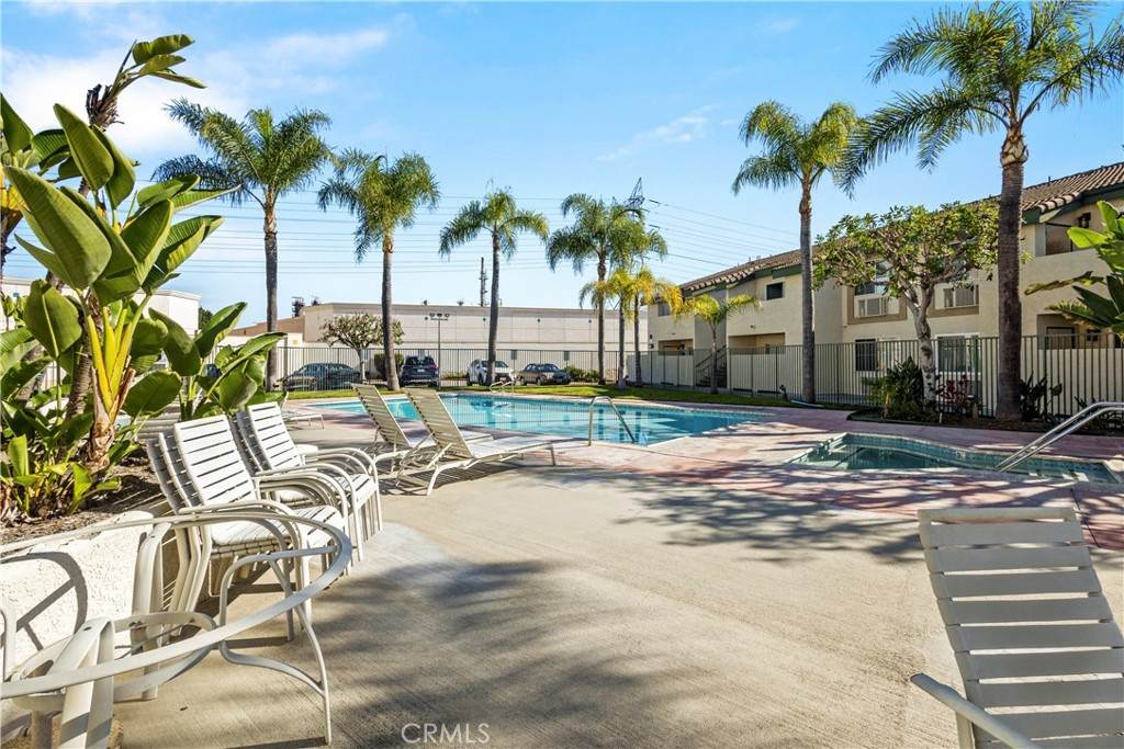 https://bt-photos.global.ssl.fastly.net/socal/orig_boomver_1_428743201-2.jpg