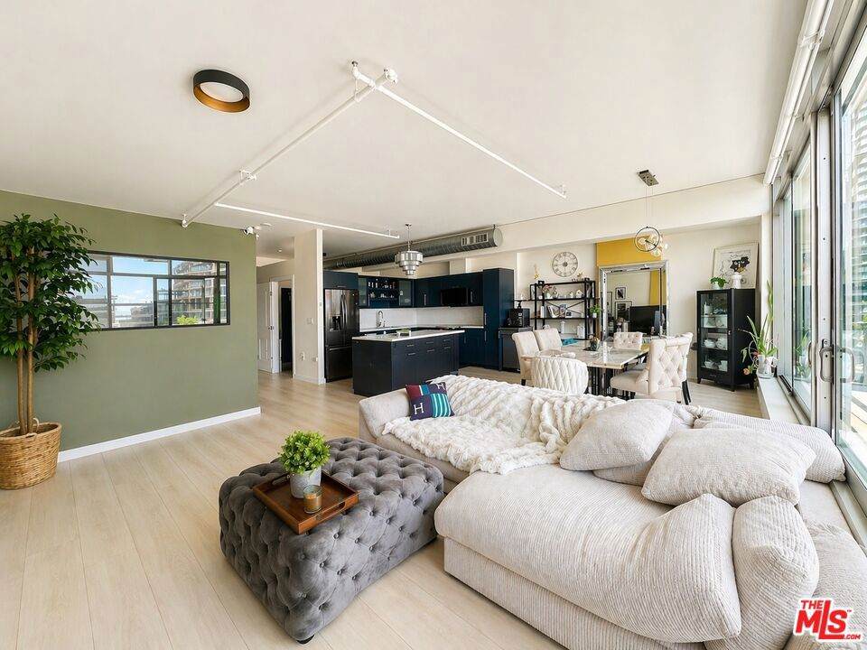 1100 Hope Street - Photo 1
