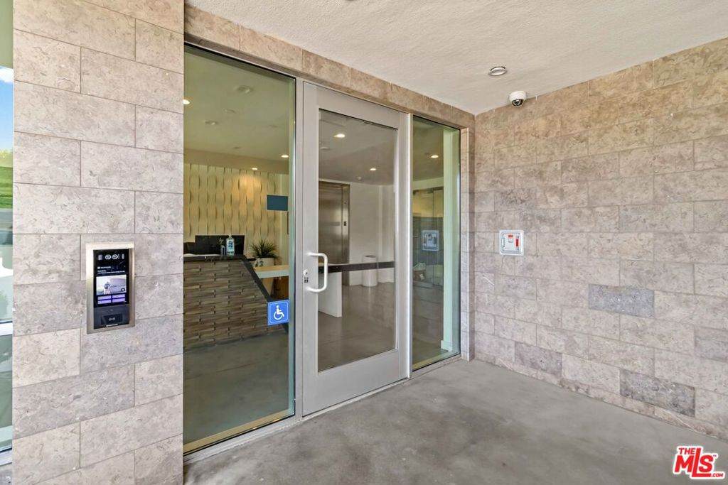 https://bt-photos.global.ssl.fastly.net/socal/orig_boomver_1_428771413-2.jpg