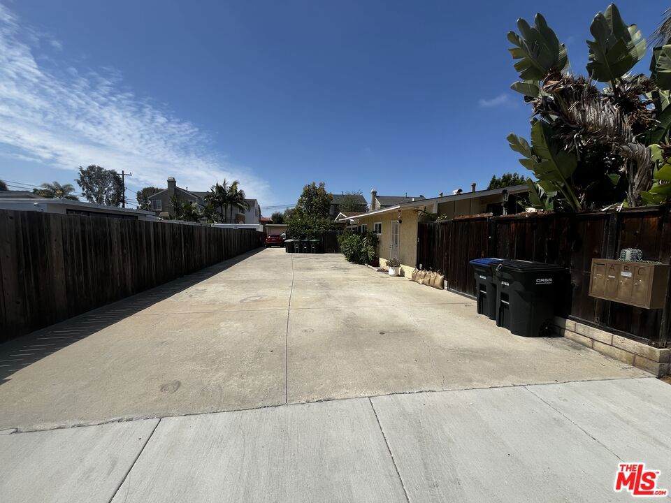 https://bt-photos.global.ssl.fastly.net/socal/orig_boomver_1_428777979-2.jpg
