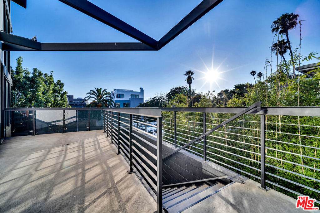 https://bt-photos.global.ssl.fastly.net/socal/orig_boomver_1_428800044-2.jpg