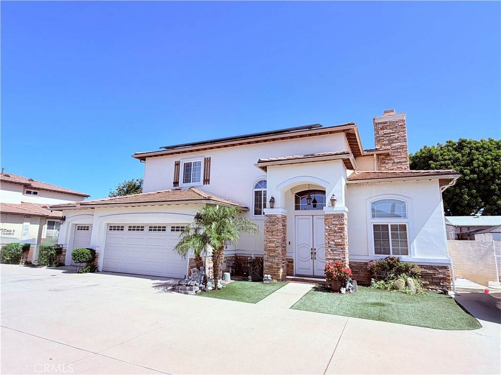 5215 Buffington - Photo 1