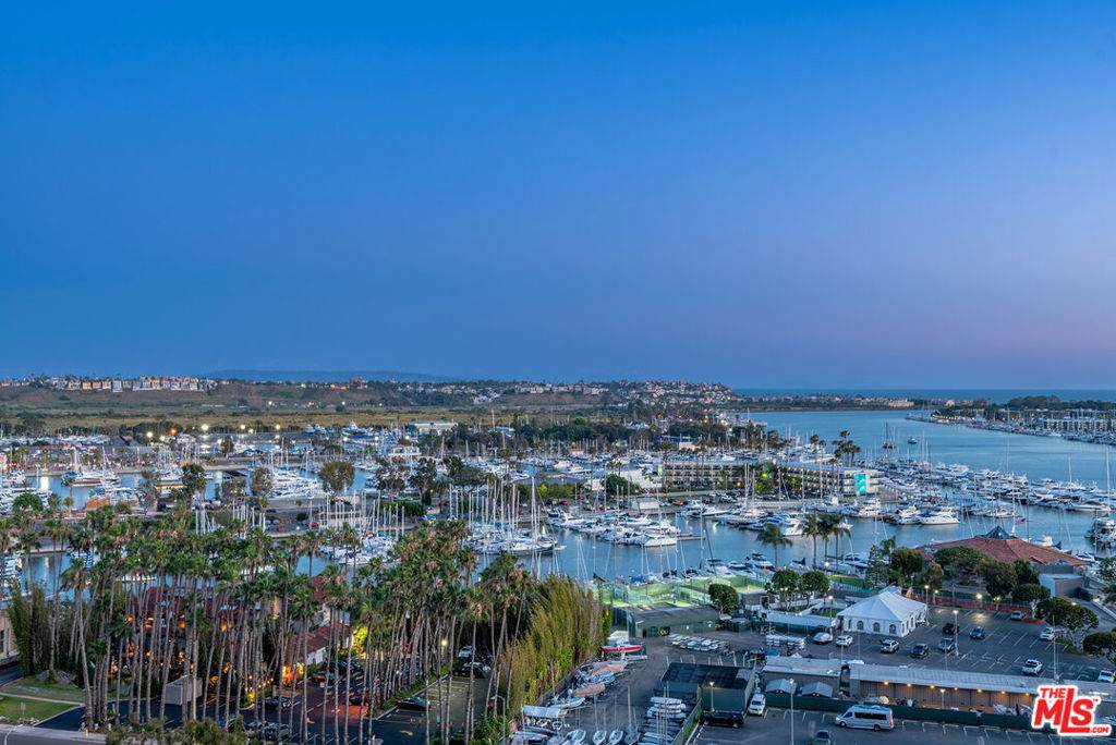 13700 Marina Pointe Drive - Photo 1