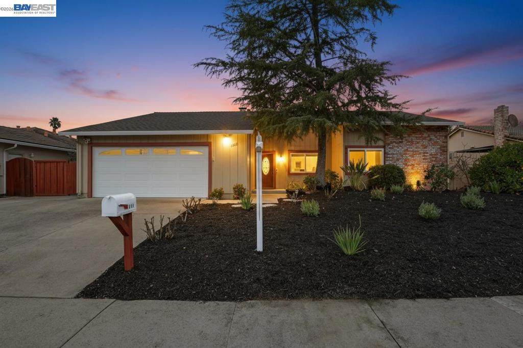 3211 De Anza Pl - Photo 1