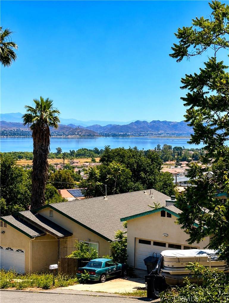 https://bt-photos.global.ssl.fastly.net/socal/orig_boomver_1_428821677-2.jpg