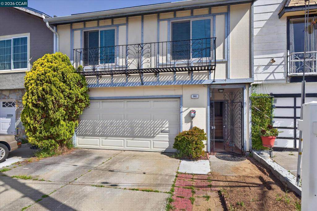 581 Price St - Photo 1