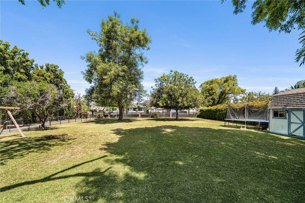 https://bt-photos.global.ssl.fastly.net/socal/orig_boomver_1_428932660-2.jpg