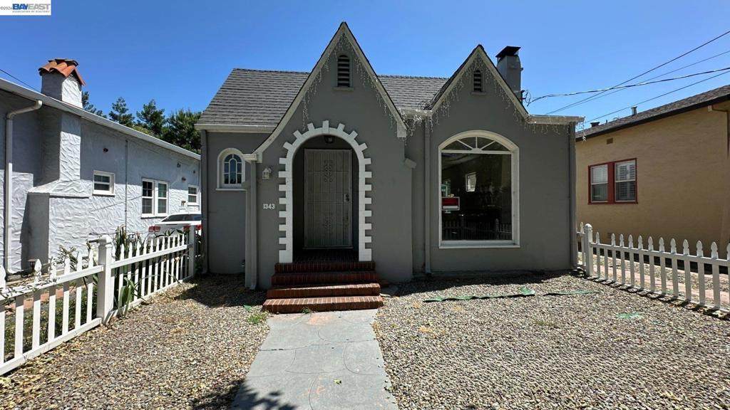 1343 Birch St - Photo 1