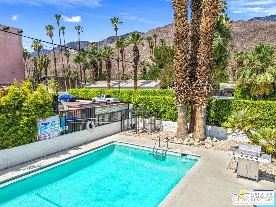 https://bt-photos.global.ssl.fastly.net/socal/orig_boomver_1_428992491-2.jpg