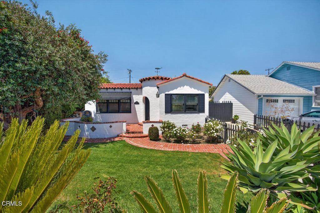 3737 Paloma Drive - Photo 1