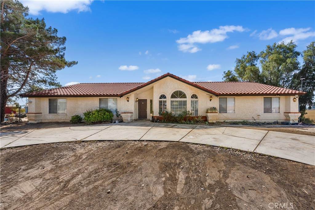 40508 154th Street - Photo 1