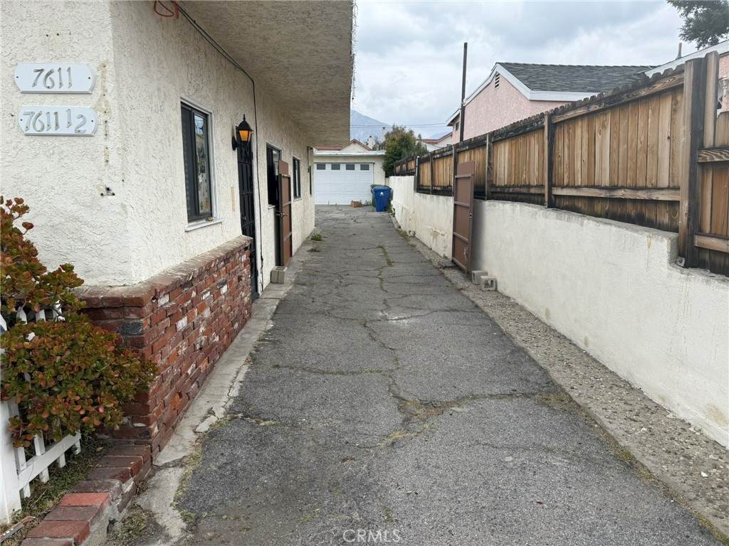 https://bt-photos.global.ssl.fastly.net/socal/orig_boomver_1_429035156-2.jpg