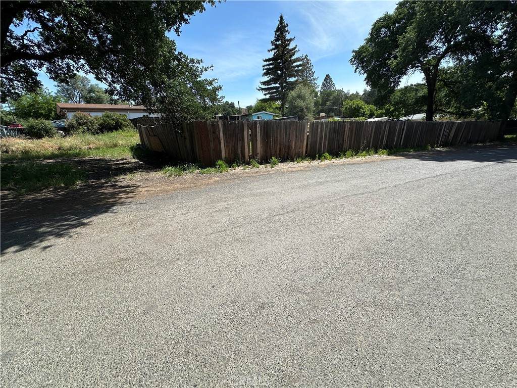 https://bt-photos.global.ssl.fastly.net/socal/orig_boomver_1_429120040-2.jpg