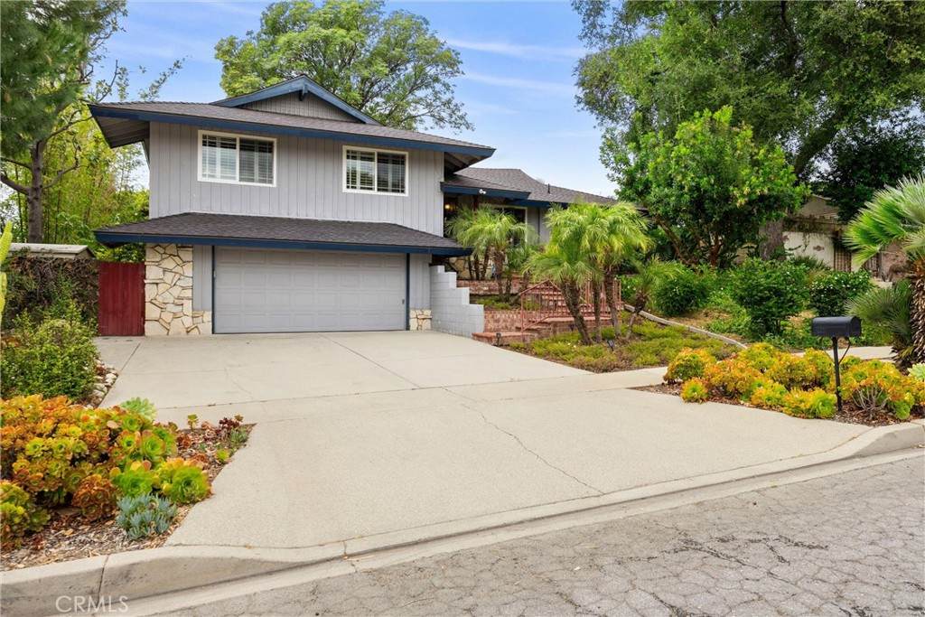 1309 Albright - Photo 1