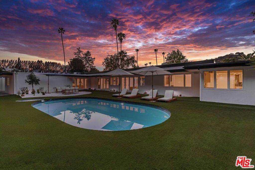 502 Evelyn Place - Photo 1