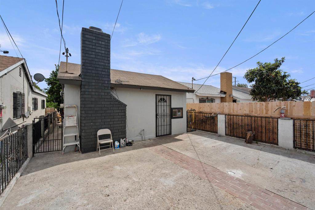 https://bt-photos.global.ssl.fastly.net/socal/orig_boomver_1_429357681-2.jpg