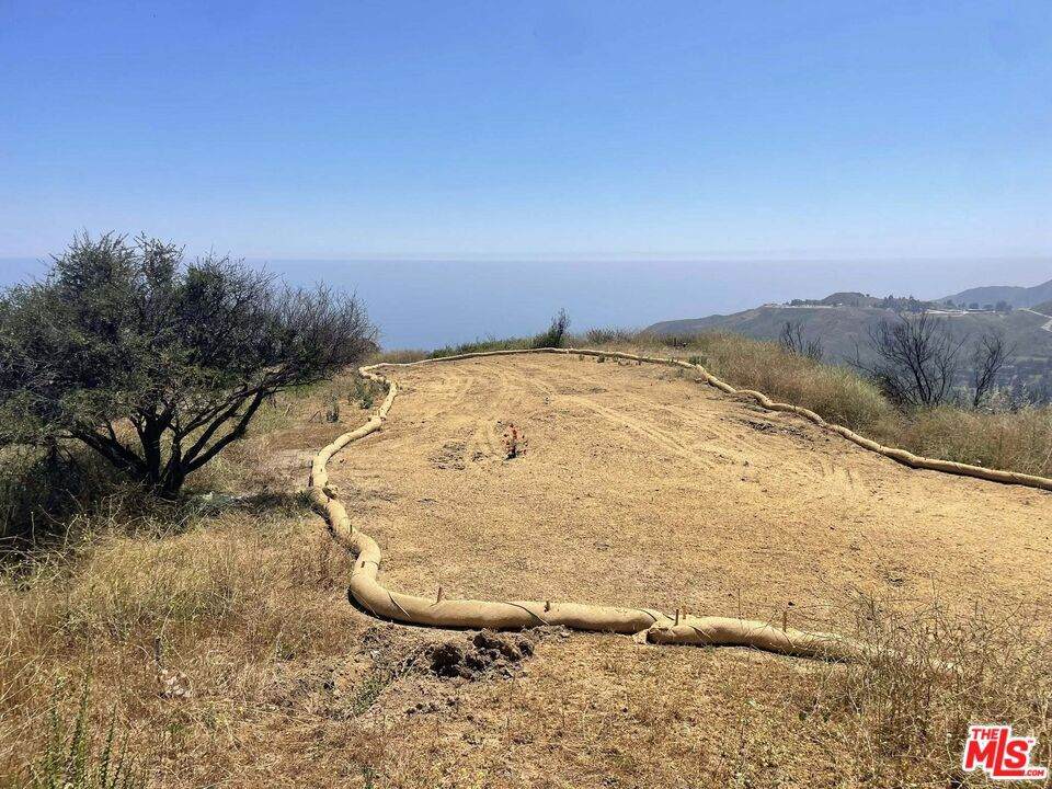 https://bt-photos.global.ssl.fastly.net/socal/orig_boomver_1_429358610-2.jpg