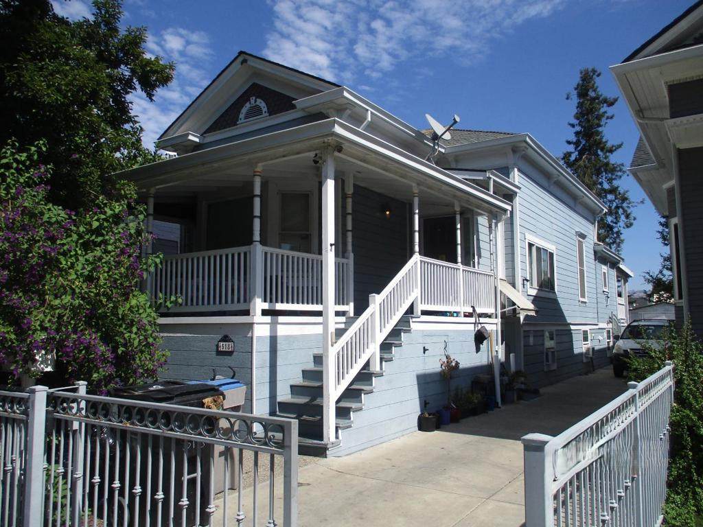 518 Almaden Avenue - Photo 1