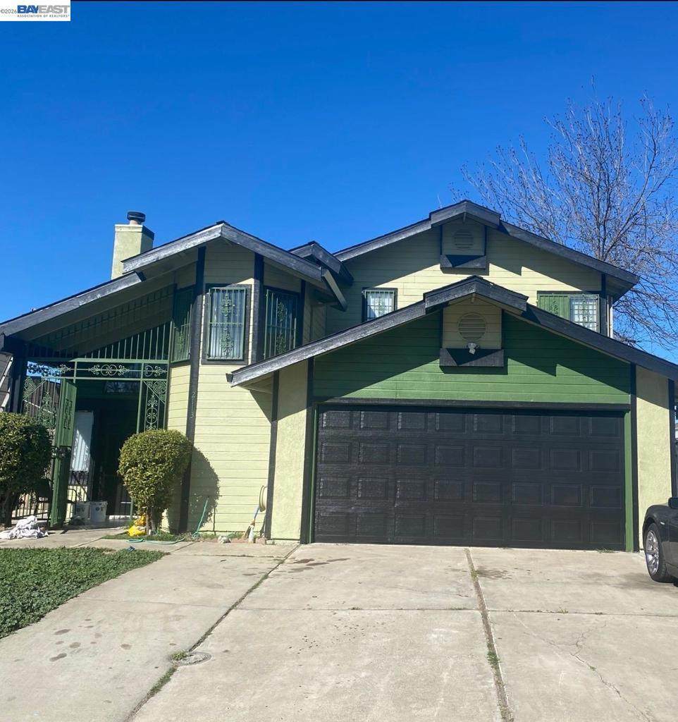 2113 Pyrenees Ave - Photo 1