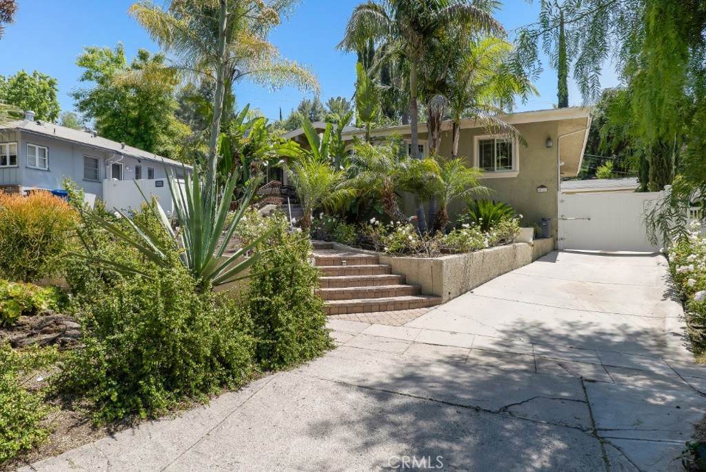 https://bt-photos.global.ssl.fastly.net/socal/orig_boomver_1_429402015-2.jpg